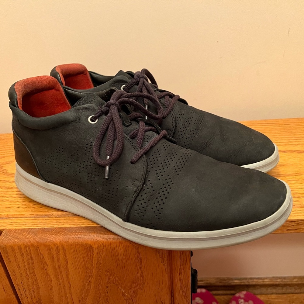 Uggs Men 10 energ